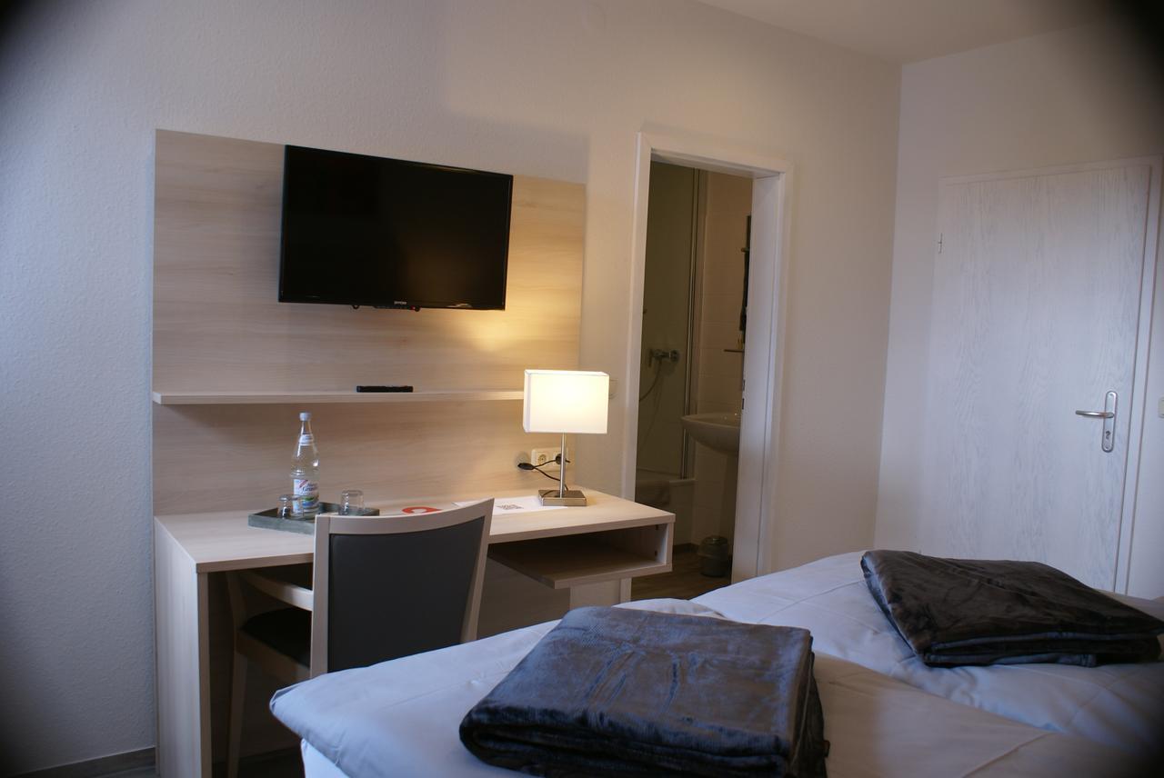 Boffzen Hotel Garni Alte Post מראה חיצוני תמונה