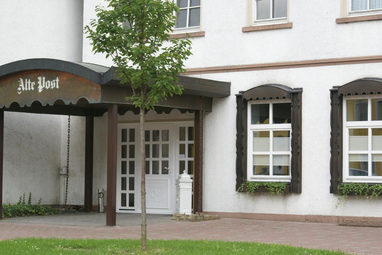 Boffzen Hotel Garni Alte Post מראה חיצוני תמונה